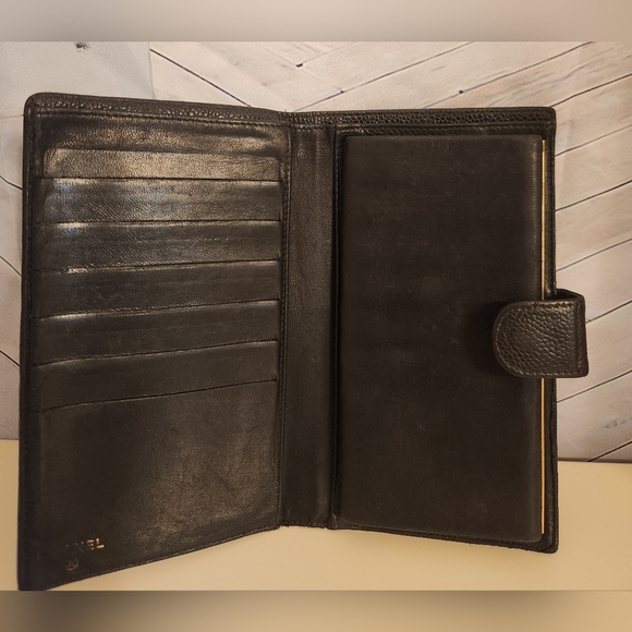 Chanel Black Caviar Continental Wallet With Kiss Lock Coin Purse. - Picture 14 of 14